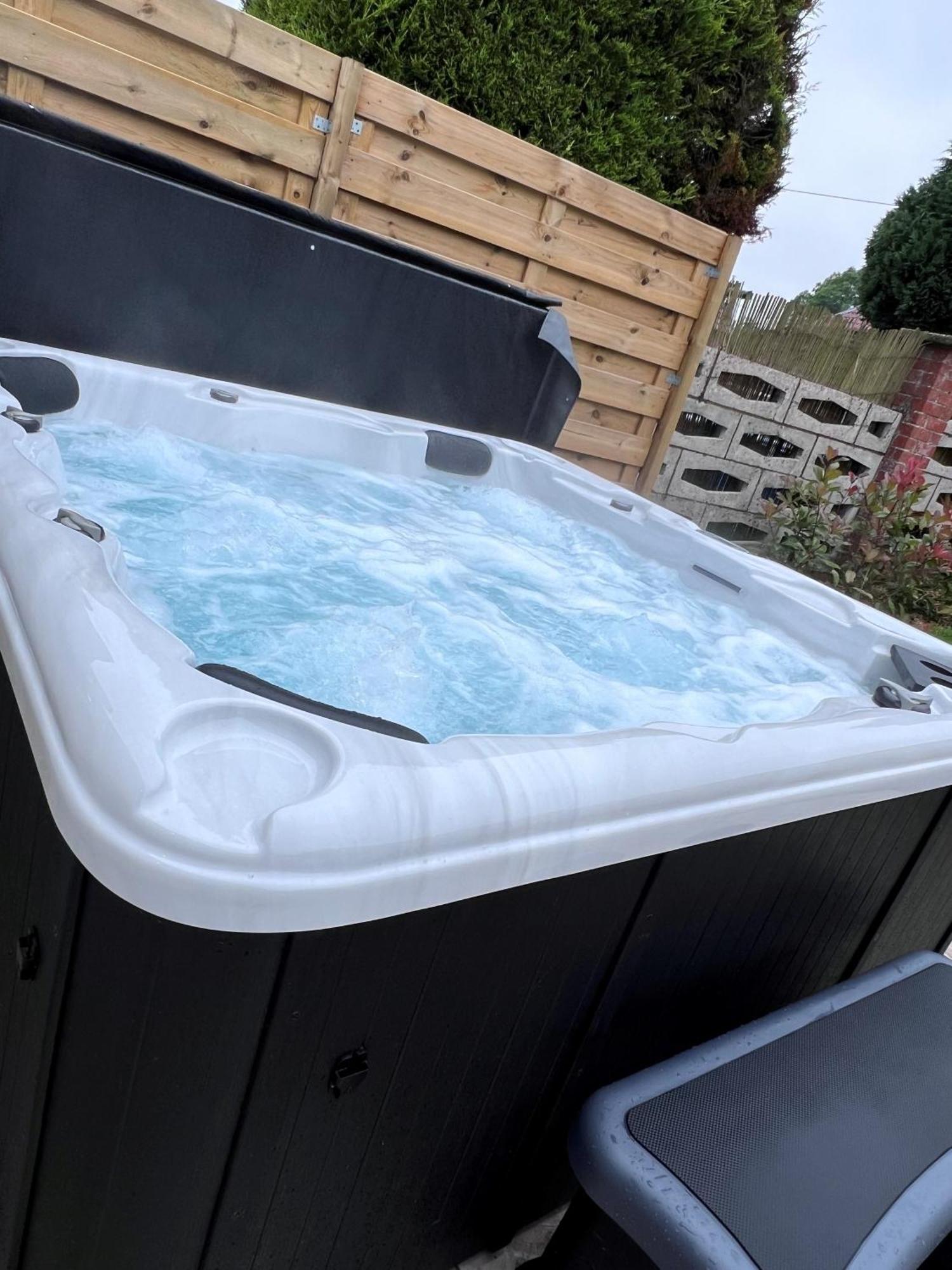 Gite Rubis - Jacuzzi - Pairi Daiza - 6 Pers ブリュージュレット エクステリア 写真